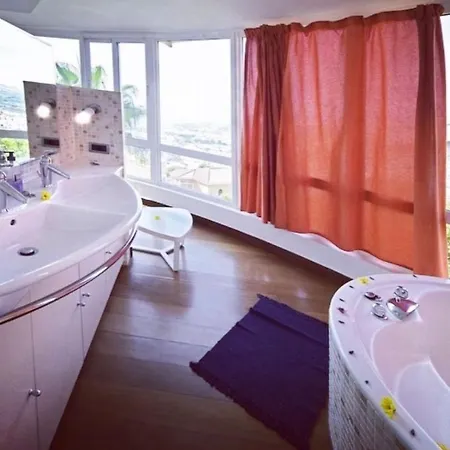Chalet Del Dallas * Costa Adeje (Tenerife)